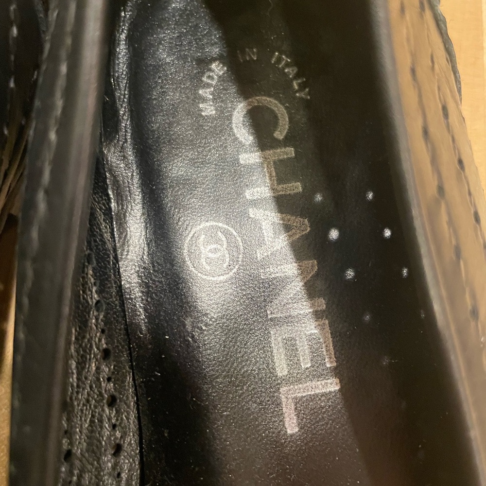 CHANEL Women's Perforated Black Flats - Picture 3 of 5